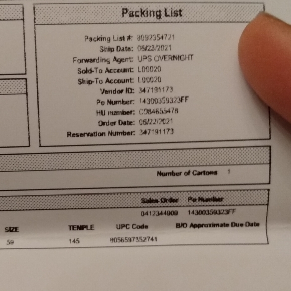 Versace Greca Sunglasses with Chain - Picture 11 of 11